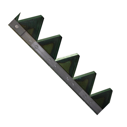Lama 24 sezioni rigate per motofalciatrice 1,75 m, adattabile Gaspardo 13013580. Completa di testa di lama, compatibile con retrofalciatrice Gaspardo FBR.