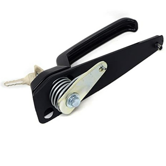 Maniglia sinistra nera adattabile Fiat Ford 5108382 per trattori 55-88, 80-90, 100-90, 130-90, 8430, 8630 e 8830. Ricambio resistente per cabine Comfort e Supercomfort.