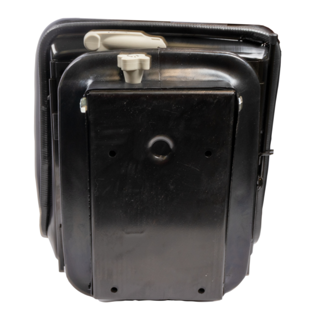 Sedile Compact con molleggio meccanico, ideale per trattori stretti da vigneto e frutteto. Struttura robusta, seduta ergonomica, schienale alto e regolazione longitudinale.