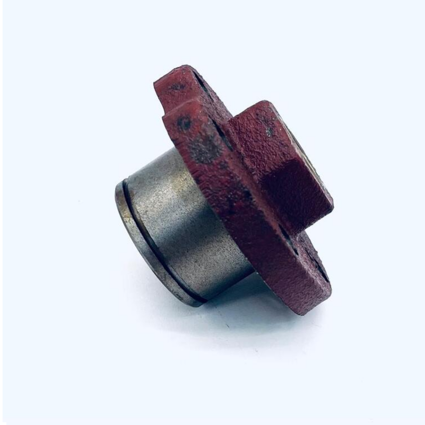 Supporto rinvio leva frizione di sterzo per trattori cingolati Fiat. Ricambio resistente e affidabile compatibile con serie 55-65, 55-75, 60-65, 70-65 e 80-65.