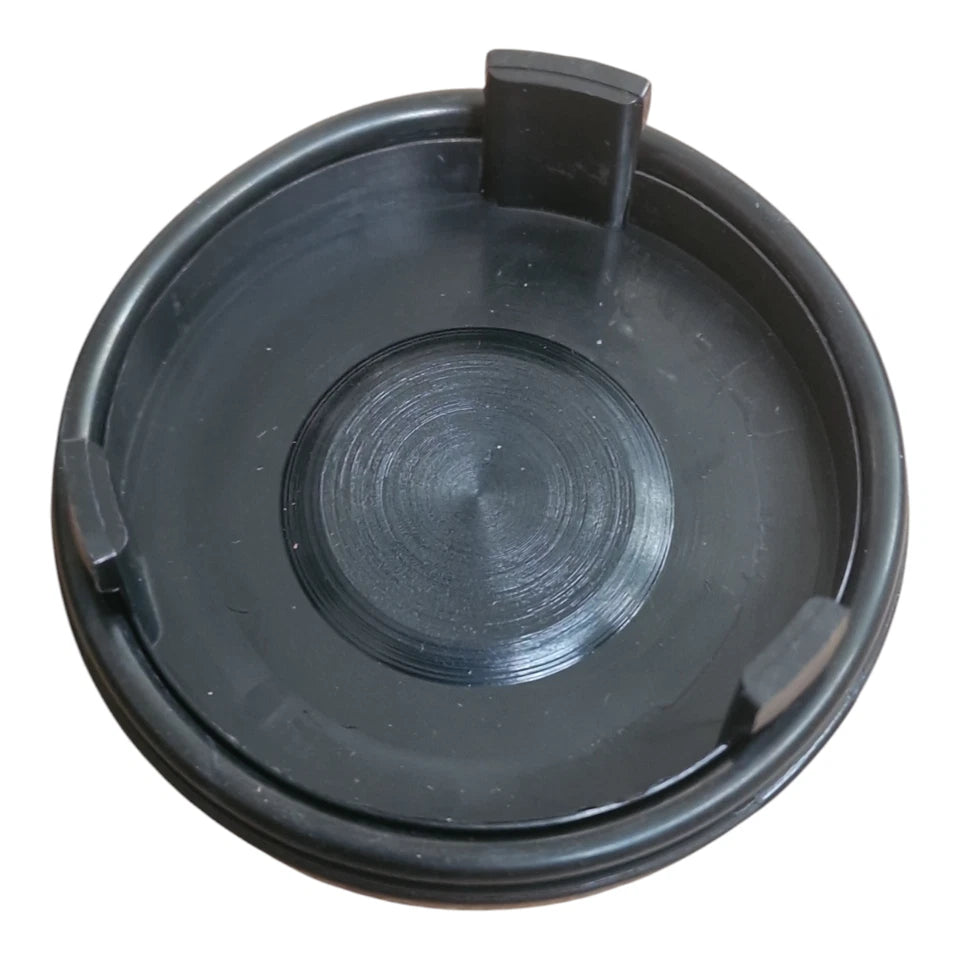 Acquista il tappo volante originale Fiat New Holland codice 5167653. Compatibile con trattori serie 90, 88, F, TL, TD, TM e TS. Ricambio OEM affidabile per manutenzione e restauro trattori agricoli.