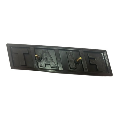 Stemma Fiat Serie 90 originale 5131984. Logo/emblema in rilievo con fissaggio a vite, compatibile con trattori Fiat Serie 90 da 55/90 a 180/90 DT. 110.90 80.90 70.90