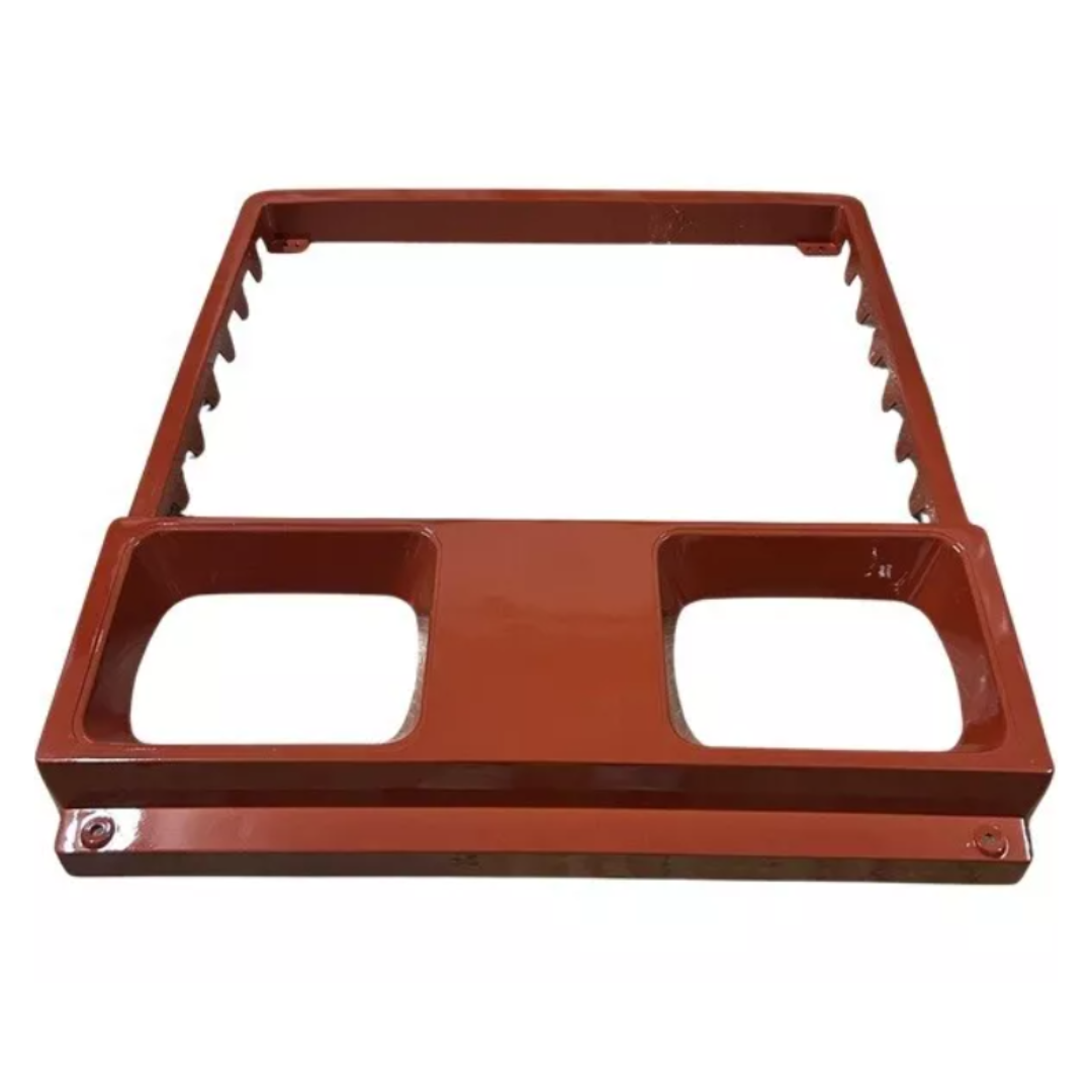 Calandra trattore Fiat serie 80 e 90 (130/90 140/90 180/90) e Ford 8430-8830. Ricambio robusto per protezione motore e radiatore. Spedizione veloce garantita!