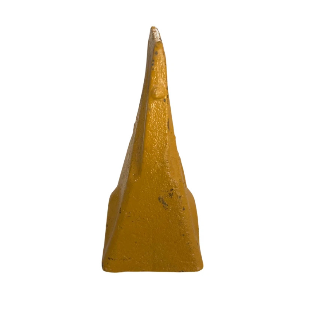 Capsula dente verticale per benna miniescavatori ed escavatori. Ricambio robusto, durevole e antiusura. Facile da montare. Qualità Made in Italy.