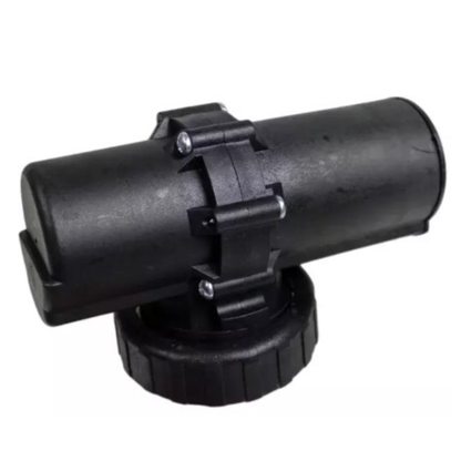Elettropompa gasolio 12V compatibile CNH 87802202 per trattori Case, Fiat e New Holland. Portata 3,7 l/min con prefiltraggio integrato carburante.