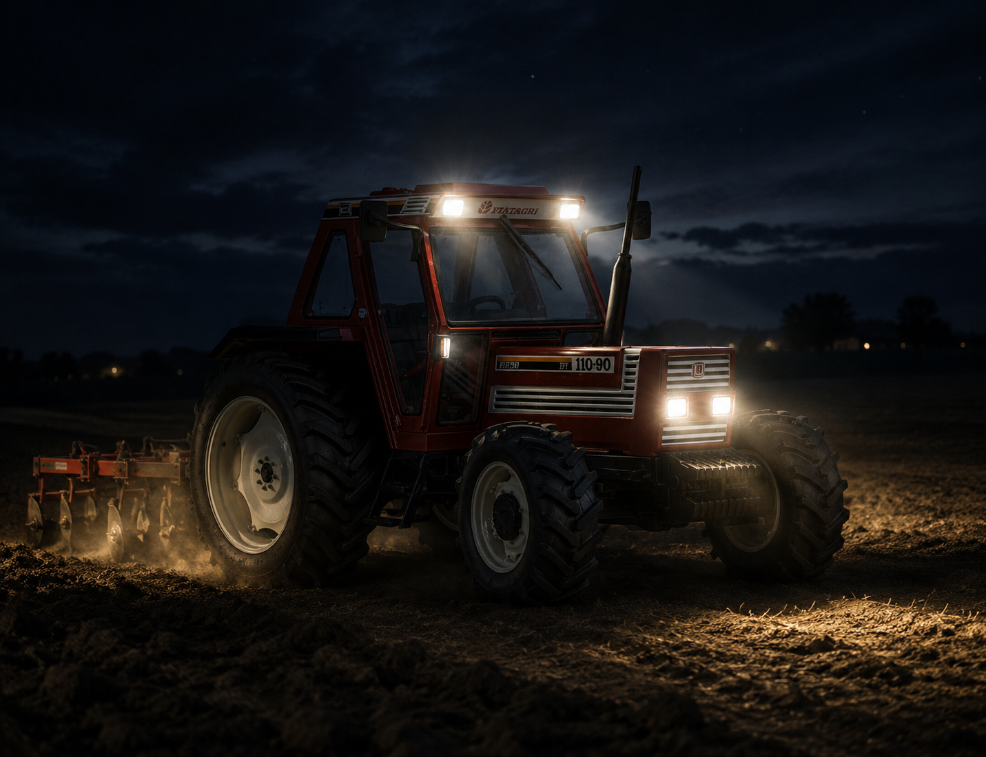 Fanale LED trattori Fiat serie 90 e 66, Case-IH, 12-24V, IP69K, abbagliante/anabbagliante, vetro temprato, connettore H4. Alta visibilità e omologazione ECE.