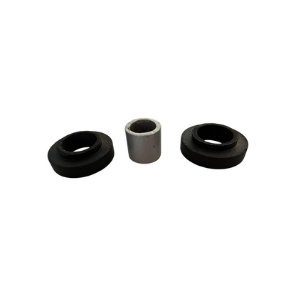 Kit guarnizione tampone fissaggio serbatoio carburante per trattori Fiat e New Holland. Compatibile con serie 90, T4, T5, TD5, TK e cingolati. Ricambio resistente e affidabile per impianto carburante.