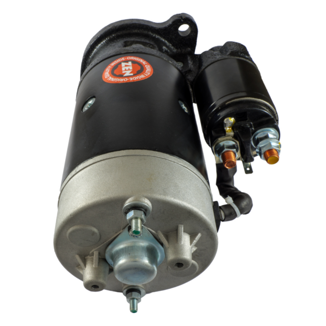 Motorino avviamento 12V 3kW 9 denti per trattori Fiat, Ford, New Holland, Case e Agrifull. Adattabile rif. 4807375 e Bosh. Ricambio Zen robusto e affidabile.