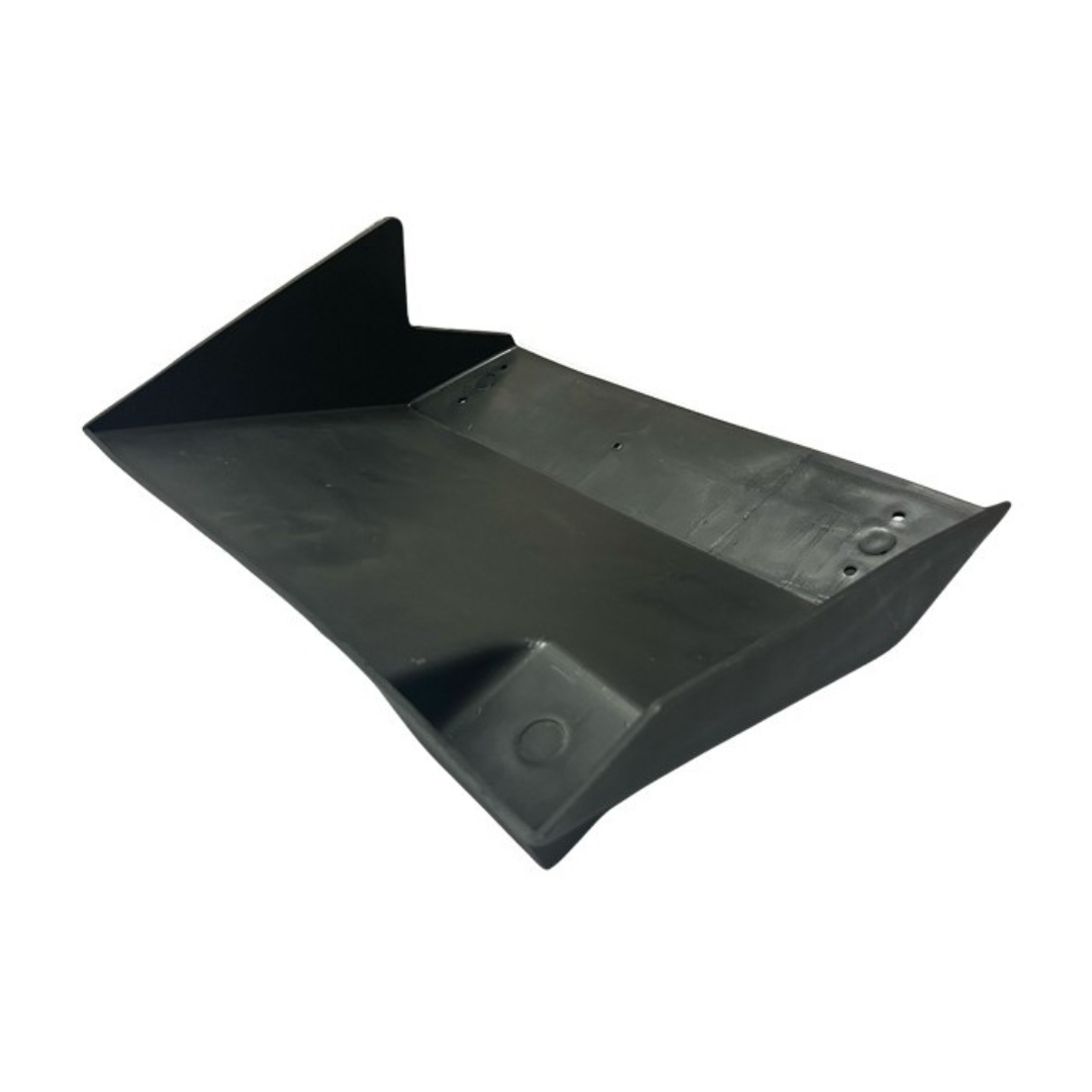 Paraspruzzi sinistro superiore per trattori Fiat serie 80, 88, 90, 93, 94. Ricambio originale, ideale per parafanghi. 100/90 80/90 110/90 780 880 980 680 70/90