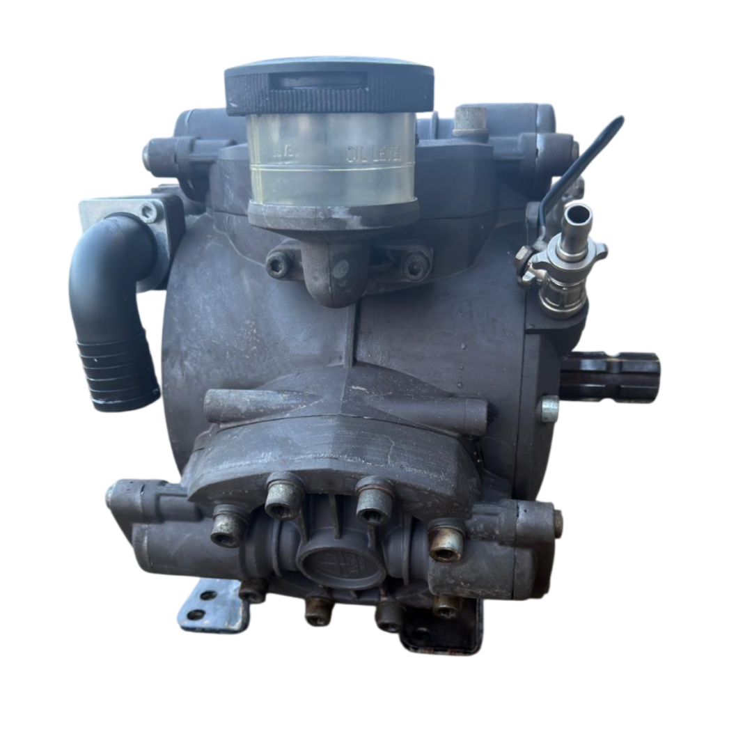 Pompa a membrana Comet APS121: 115 l/min, 50 Bar, 3 membrane NBR. Alta pressione, resistente e ideale per applicazioni agricole e industriali. Prestazioni professionali.