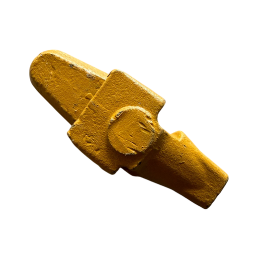 Portacapsula verticale per denti ESCO, ideale per benne miniescavatori. Ricambio resistente e duraturo, facile da saldare. Compatibile Kubota, Komatsu, Hitachi.