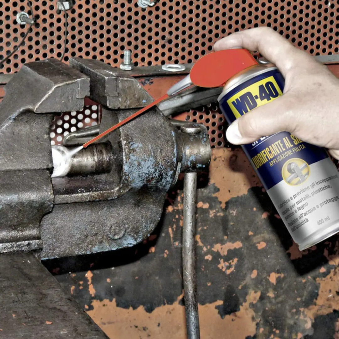 WD-40 SPECIALIST--  Super Sbloccante, Detergente Contatti, Lubrificante al silicone, Grasso Spray, Sgrassante