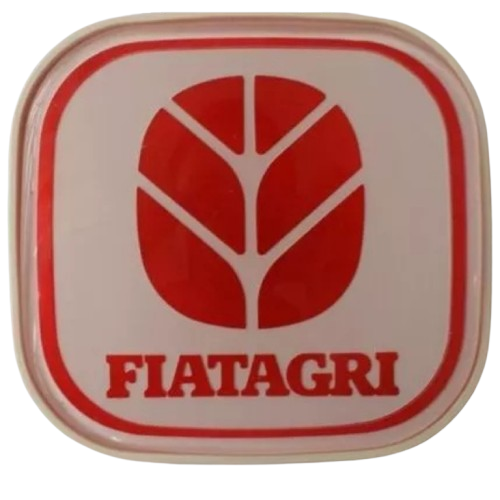Stemma logo Fiatagri originale per trattori Fiat serie 90. Ricambio compatibile con vari modelli, codice 5135072. Ideale per restauro o sostituzione.