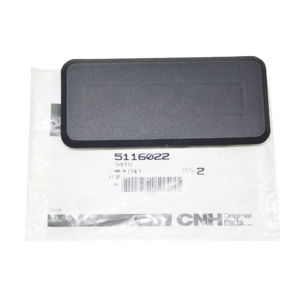 Tappo parafango originale CNH 5116022 per trattori Fiat, Fiatagri e New Holland. Sostituisce i fanali posizione/freccia. Compatibile con serie 88, 90 e 94.