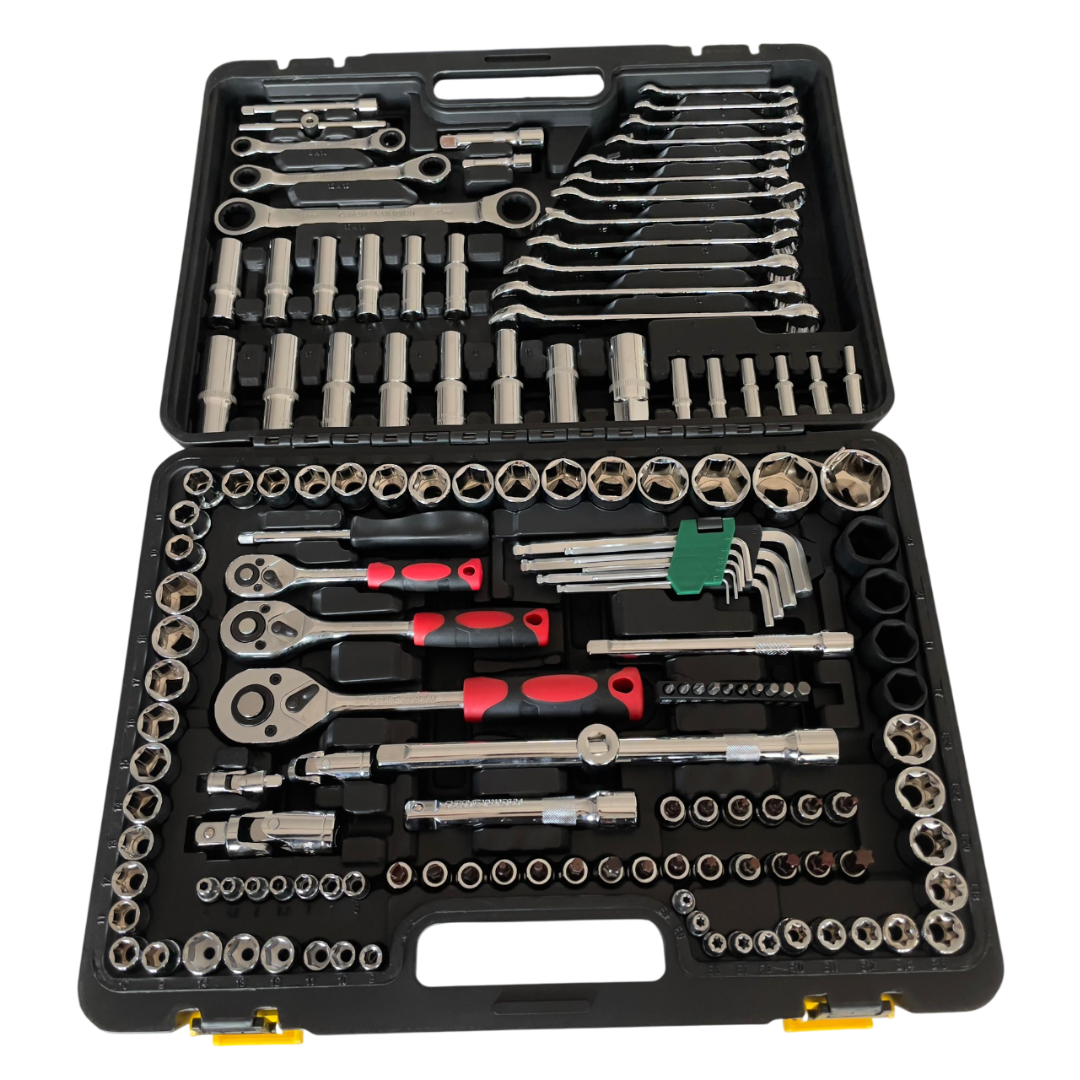 Set chiavi assortite 150 pezzi in valigetta. Include chiavi a bussola, cricchetto, inglesi, brugola. Qualità professionale per officina e fai-da-te. Dr. Socket.