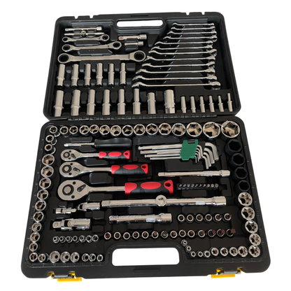 Set chiavi assortite 150 pezzi in valigetta. Include chiavi a bussola, cricchetto, inglesi, brugola. Qualità professionale per officina e fai-da-te. Dr. Socket.