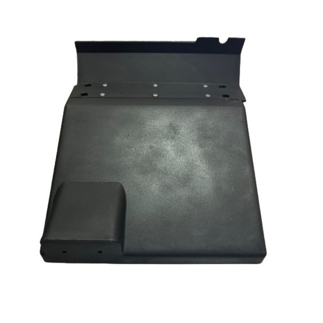 Paraspruzzi sinistro stretto 36x30 cm per trattori Fiat Serie 56-66 e Ford 3435-3935-4135. Ricambio robusto, durevole e compatibile. Rif. originale 5172545