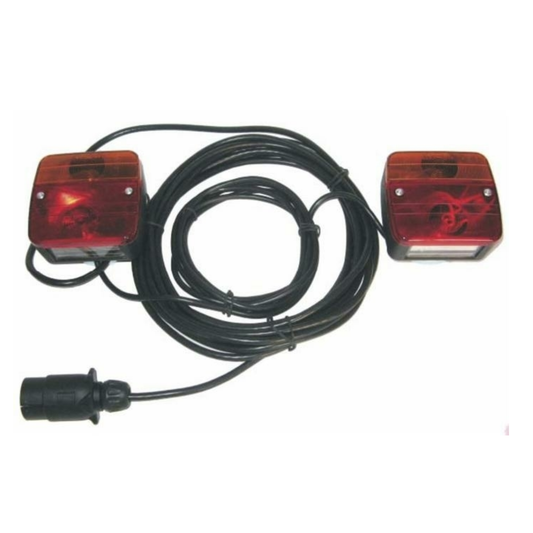 Kit luci posteriori alogene per rimorchi agricoli con cavo 7,5 m, connessioni 5 poli e 4 poli. Completo di lampadine e omologato per circolazione stradale.